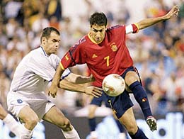 راؤول غونزاليس بياع الخواتم الذي قارع الكبار في ريال مدريد
