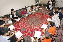 الشيخ طه الفشني أجاد التلاوة والإنشاد الديني والابتهالات والقصائد النبوية