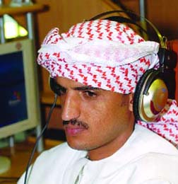 مقاهي الإنترنت وفرت الفلوس والزمن