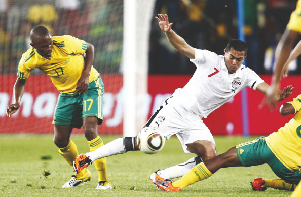 مصر مهددة بالغياب عن نهائيات افريقيا 2012