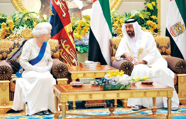 "رئيس الدولة مستقبلاً ملكة بريطانيا"