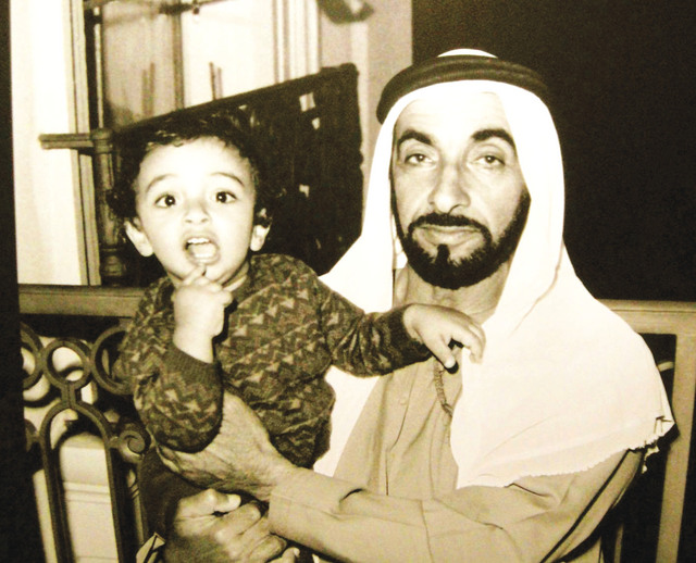 "زايد وطحنون بن زايد في لوزان"
