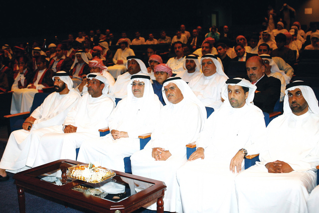 "حميد القطامي ومحمد حسن خلال الحفل"