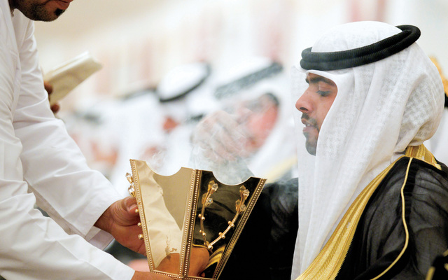 "البخور للعرسان"