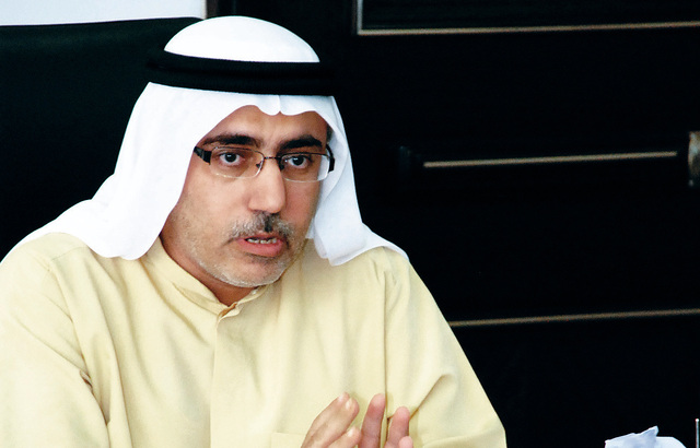 "د. علي السيد: أدوية الانترنت مجهولة المصدر ولها مضاعفات خطيرة"