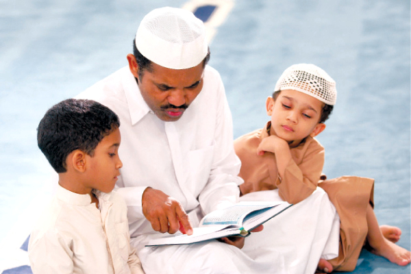 اهتمام علماء المسلمين بالآداب والأخلاق