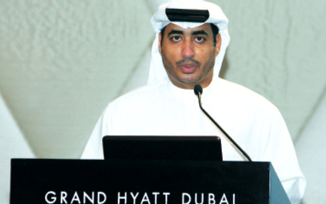 "سامي الريامي يلقي كلمة"