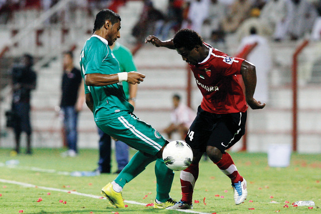 "الأهلي والشباب قدما مباراة شيقة فنياً"