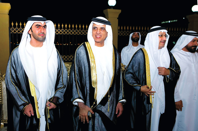 "وسعود القاسمي وحميد القطامي يحضران حفل الزفاف"