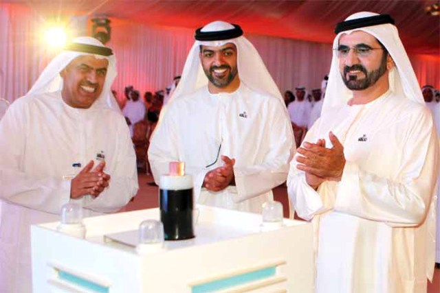 "محمد بن راشد وحامد بن زايد واحمد حسن بن الشيخ"