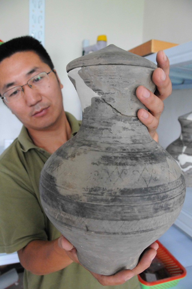 "الفخار الصيني القديم"