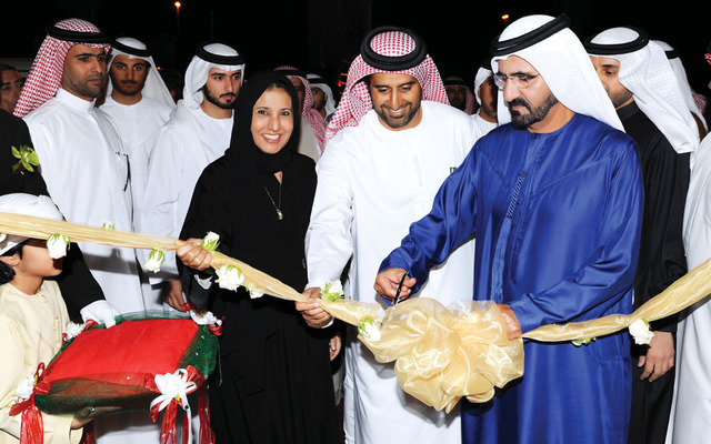 "محمد بن راشد يقص شريط الافتتاح بحضور ماجد بن محمد وميثاء الشامسي وعدد من المسؤولين"