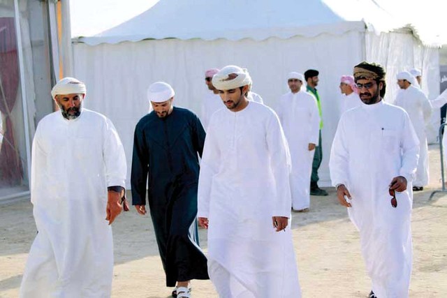 "سموه خلال زيارته لميدان السباق"
