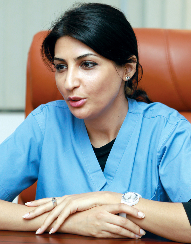 "هما اكبري: الأسنان الجميلة تعطي للإنسان ابتسامة مشرقة وتمنحه الثقة بنفسه"