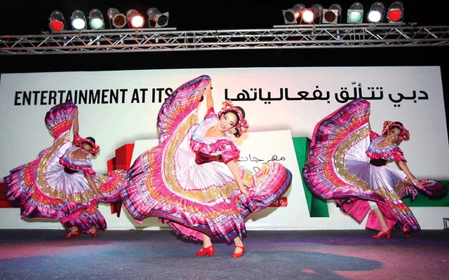 "إقبال كبير من الجمهور على الفعاليات"
