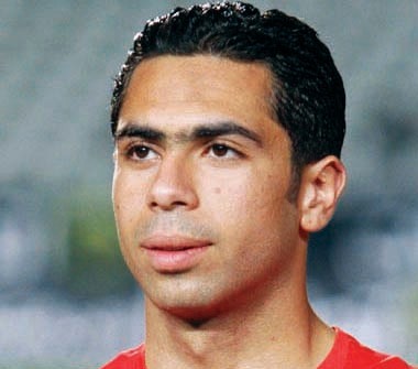 أحمد فتحي ينادي بنبذ العنف