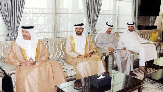 "محمد الشيباني وأحمد بن حميدان وعلي بالرهيف خلال اللقاء"