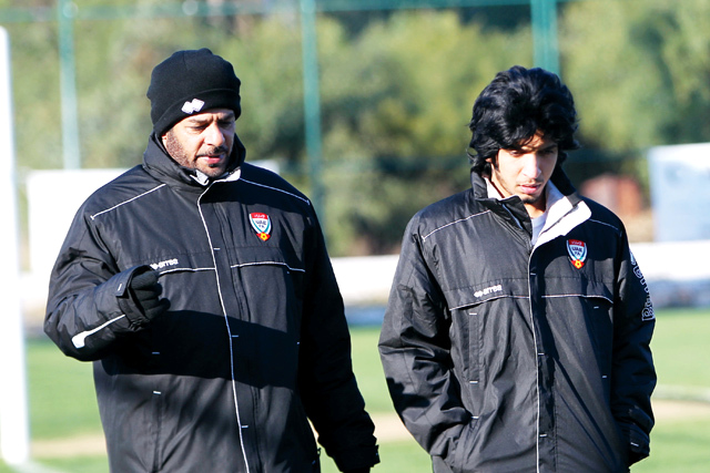 "عدنان الطلياني في حديث مع عامر"