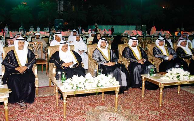 "نائب حاكم دبي خلال حضوره العرس الجماعي لكهرباء دبي"
