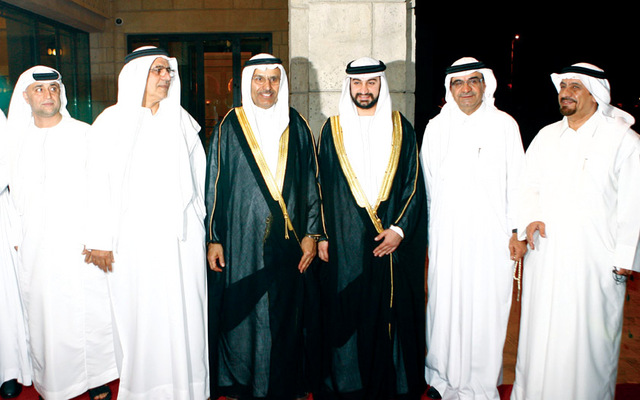 "اسماعيل الزرعوني وعبد الحميد أحمد والعريس وأحمد حميد الطاير ودرويش الزرعوني ووالد العروس"