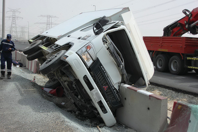 "حادث على شارع الخيل"