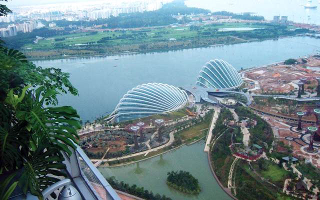 "مدينة الحدائق تبعث الراحة والسكينة في نفوس زائريها"