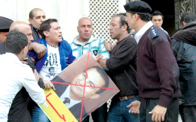 "أحمد عيد في مشهد من فيلم \"حظ سعيد\""