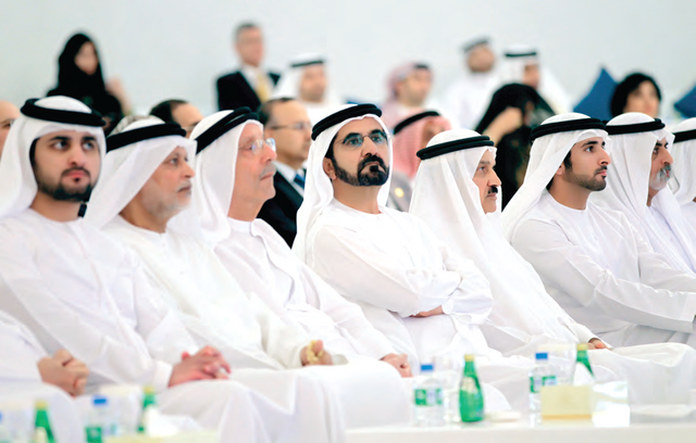 "محمد بن راشد خلال إطلاق حزمة المبادرات بحضور حمدان ومكتوم بن محمد"
