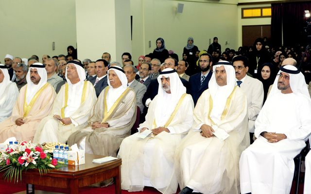 "نهيان وجمعة الماجد والطاير وعبد الغفار حسين والمهيري والحضور"