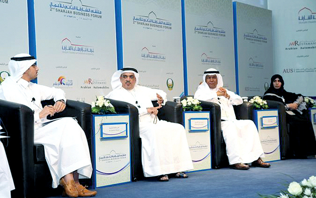 "النعيمي والخيال والحليان والعثيم في جلسة حوارية"