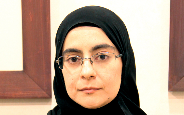 "فاطمة الجناحي"