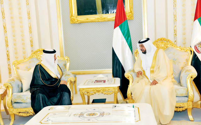 ".. وسموه يطلع من الزياني على ما تم تنفيذه من قرارات القمة الماضية"