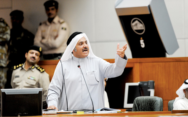 "النائب الجويهل أثناء جلسة الاستجواب الصاخبة الثلاثاء"