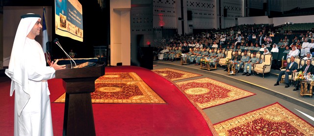 "سيف بن زايد خلال كلمته للمشاركين في المؤتمر"