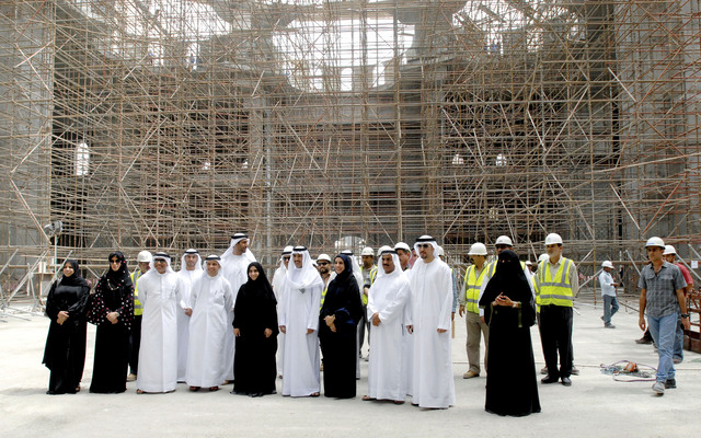 "خلال جولات اللجنة على المشاريع"