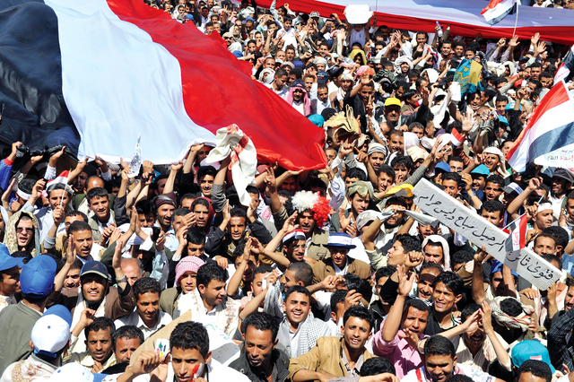 "اليمن.. مبادرة ناجحة وترقب لحوار مثمر"