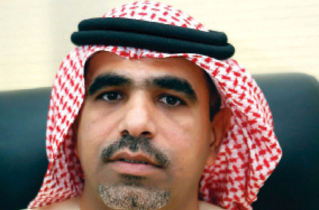 "عبدالله بوعصيبة : اهتمام القيادة بتطوير كافة الإمارات ورفدها بالخدمات"