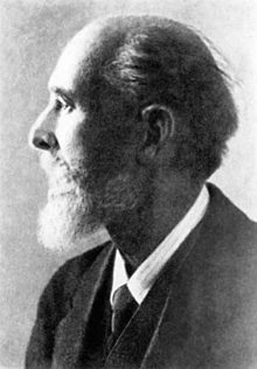 "بيتر كارل فابرجيه 1846 - 1920"