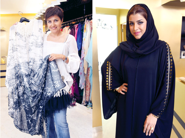 "لمياء عبدالعزيز خان ترتدي عباءة من تصميمها و ياقوت تحمل ثوباً من تصميمها"