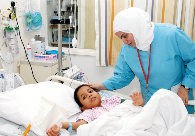 "الطفل عبدالله حمد عقب إجراء العملية"