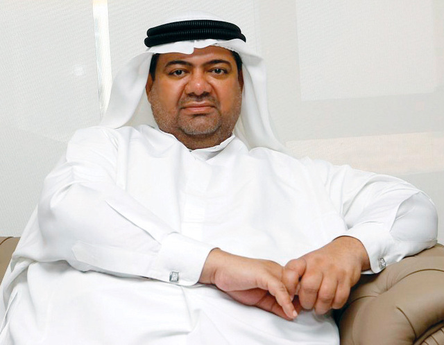 "مبارك مطر: الكتاب المدرسي كافٍ والملخصات تحتوي على فقرات محذوفة من المنهج"