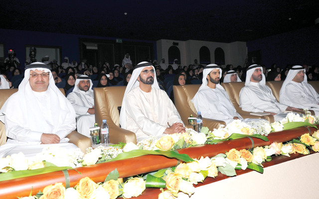 "محمد بن راشد يتابع فقرات الحفل بحضور محمد بن سعود وماجد النعيمي وحميد القطامي وعبدالرحمن العويس"