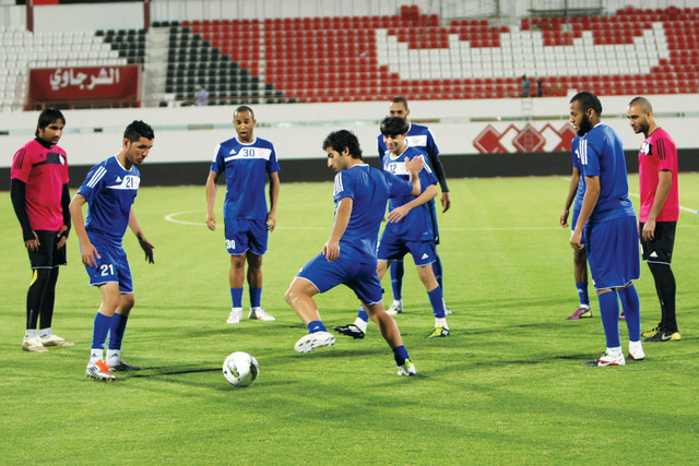 "الشارقة يدخل الموسم بشكل جديد"