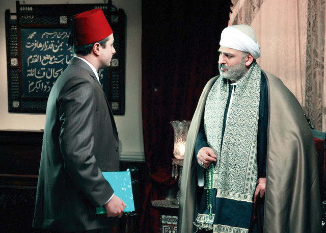 "جمال سليمان في مشهد من مسلسل «سيدنا السيد»"