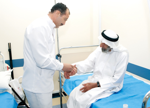 "العديد من الحالات الموجودة في المستشفيات بالامكان متابعتها داخل المنازل (ارشيفية)"