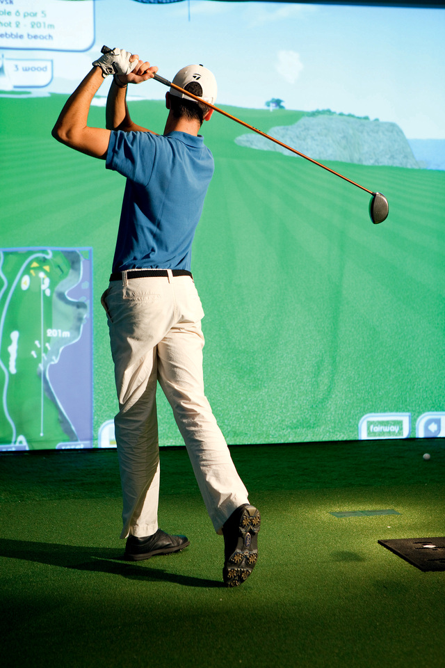 "صالات مفتوحة تحاكي ملاعب الجولف على متن الباخرة"