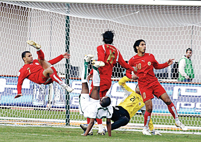 "البحرين تبدأ مشوارها العربي بلقاء قوي مع المغرب"