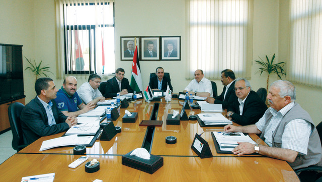 "جانب من اجتماع مجلس ادارة الاتحادالأردني"