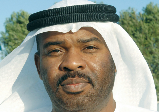 "خليل غانم: الخليج لن يتهاون في المباريات وحققنا لقب الفريق المثالي بجدارة"