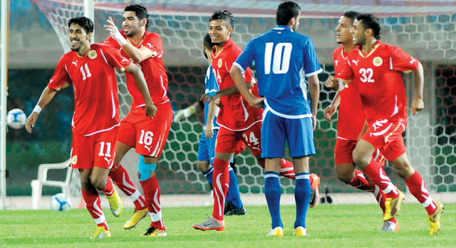 "الكويت والبحرين على رأس مجموعتي خليجي 21"